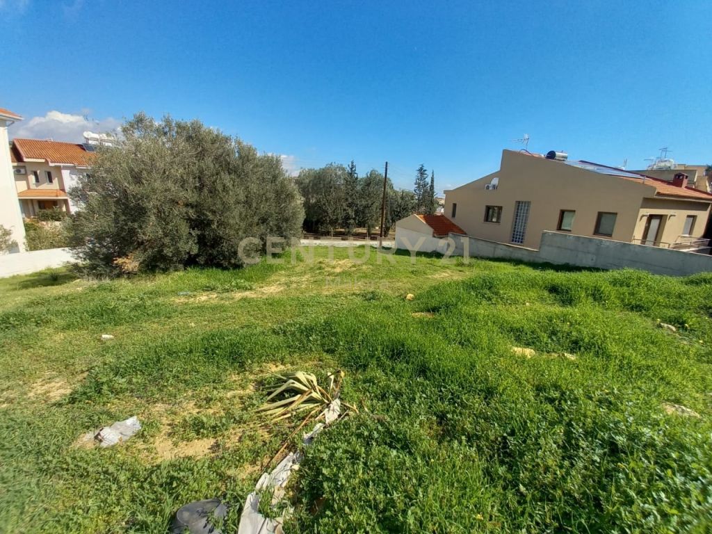 Land in Limassol, Cyprus, 625 sq.m - picture 1