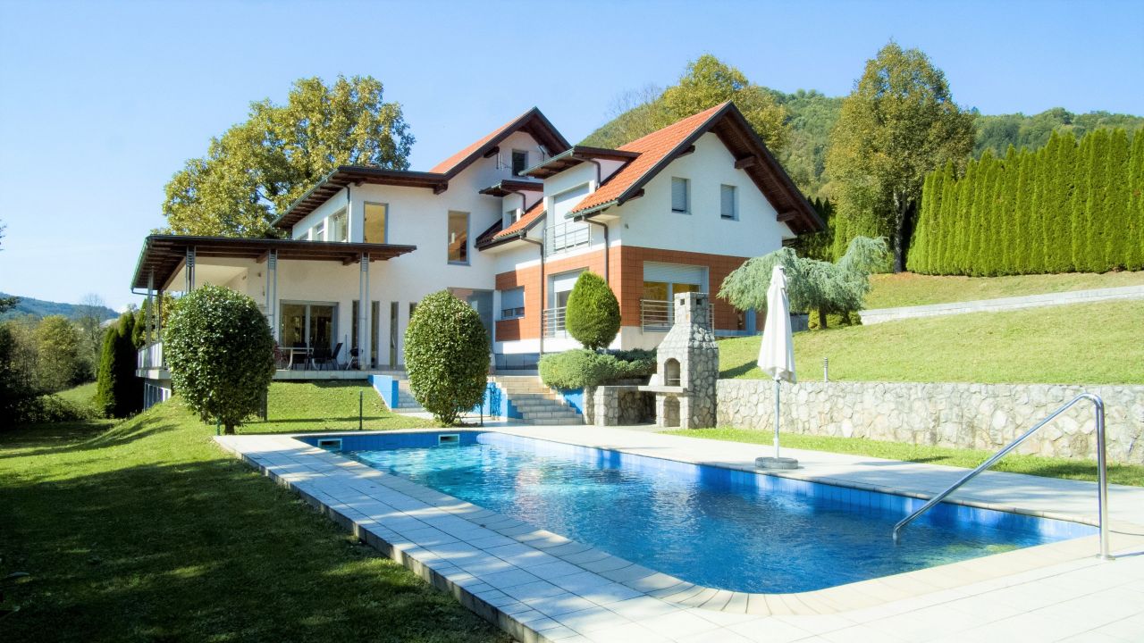 House in Novo Mesto, Slovenia, 441 sq.m - picture 1