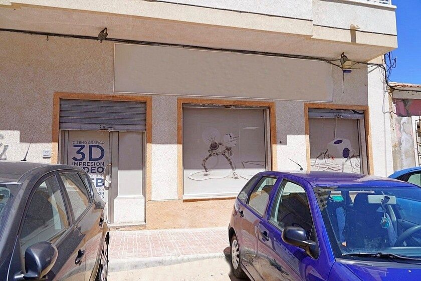 Commercial property in Torrevieja, Spain, 110 sq.m - picture 1