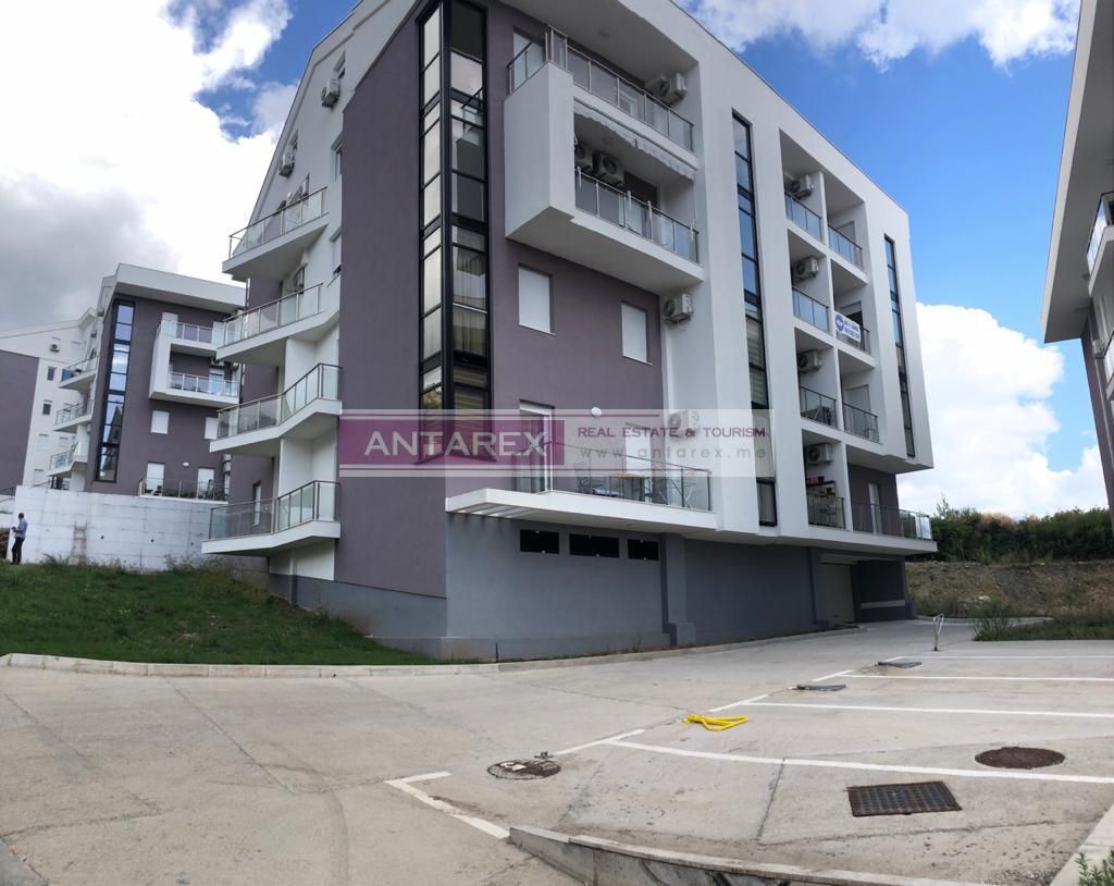 Apartment in Tivat, Montenegro, 51 sq.m - picture 1