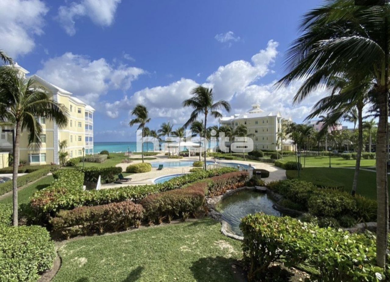 Flat New Providence, The Bahamas, 216.84 sq.m - picture 1
