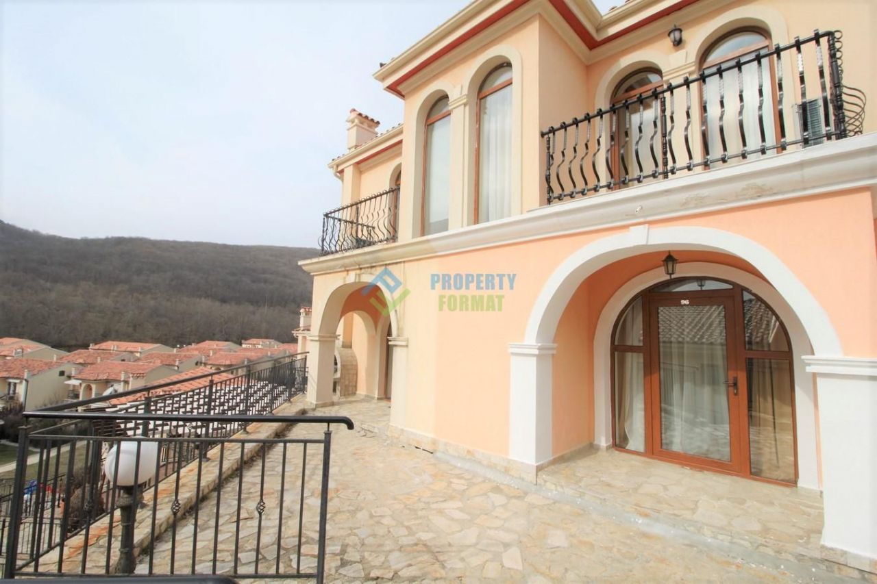 Villa in Elenite, Bulgaria, 110 sq.m - picture 1