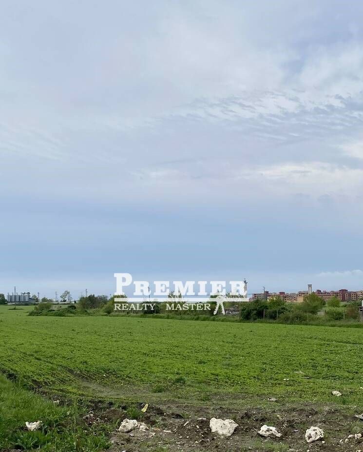 Land in Aheloy, Bulgaria, 8 000 sq.m - picture 1