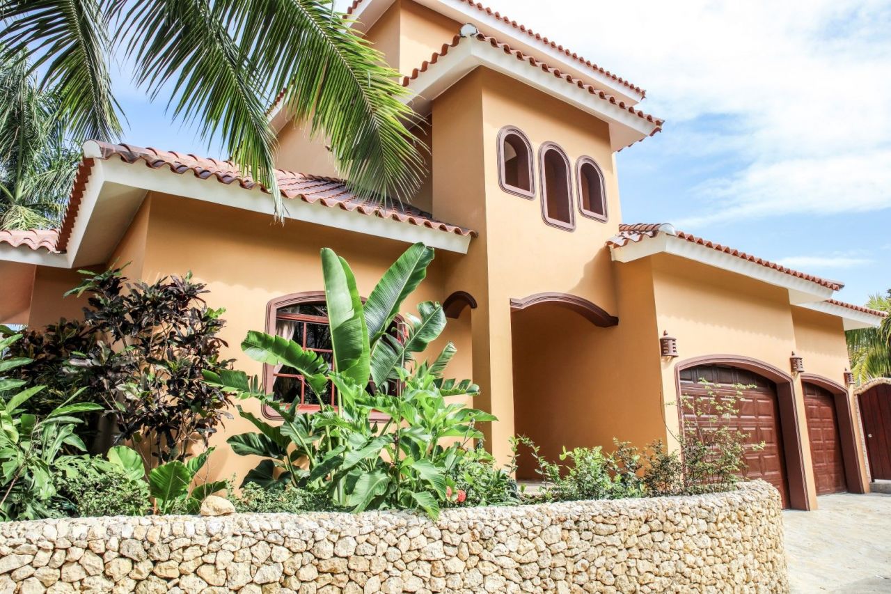 Villa in Cabarete, Dominican Republic, 400 sq.m - picture 1