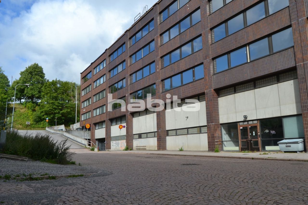 Bureau à Lahti, Finlande, 4 200 m2 - image 1