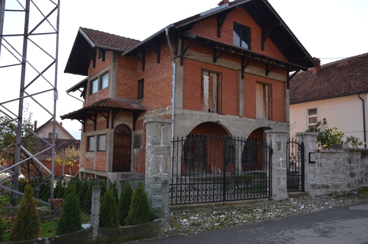 House in Arandelovac, Serbia, 300 sq.m - picture 1