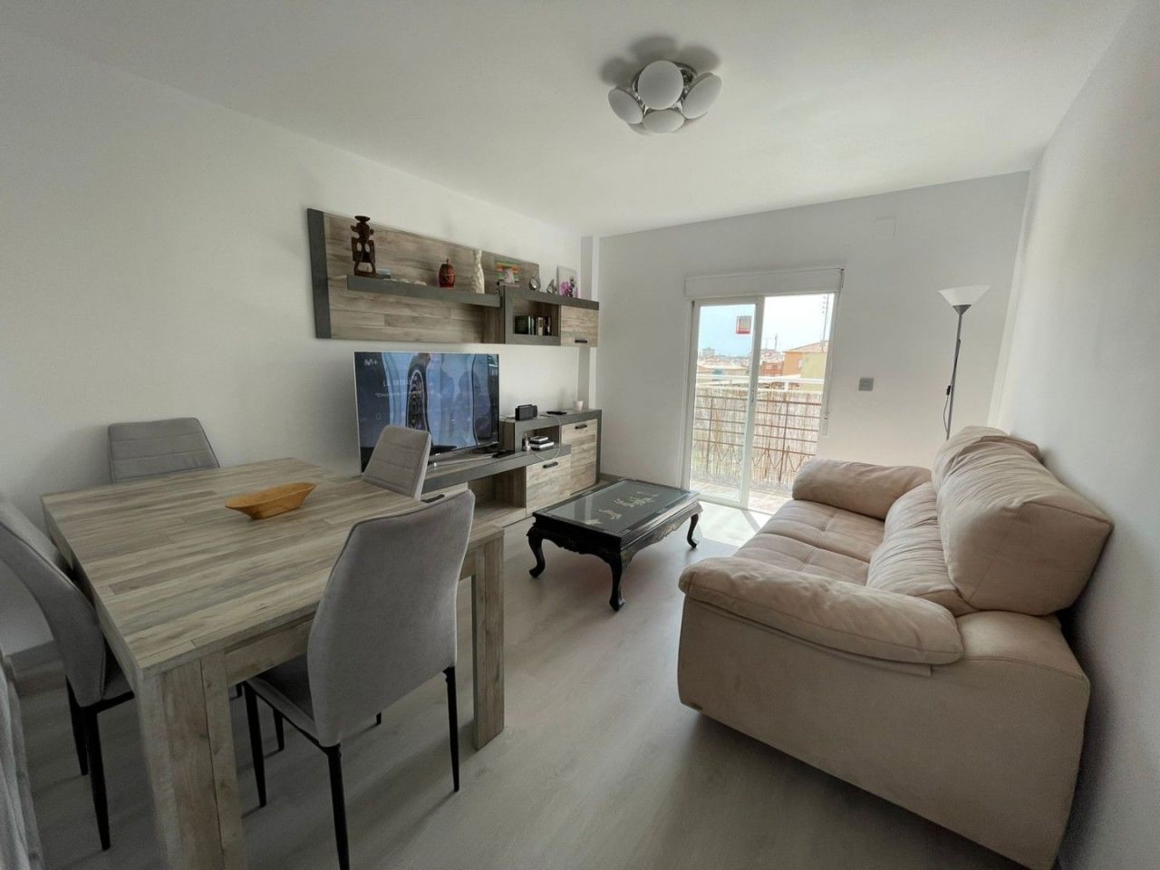 Wohnung in Alicante, Spanien, 80 m2 - Foto 1