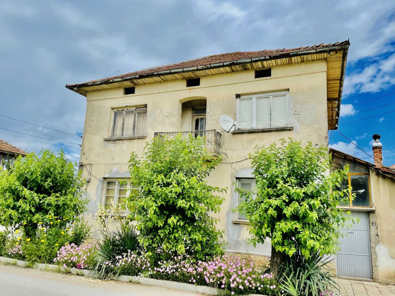Casa Pavlikeni, Bulgaria, 360 m2 - imagen 1