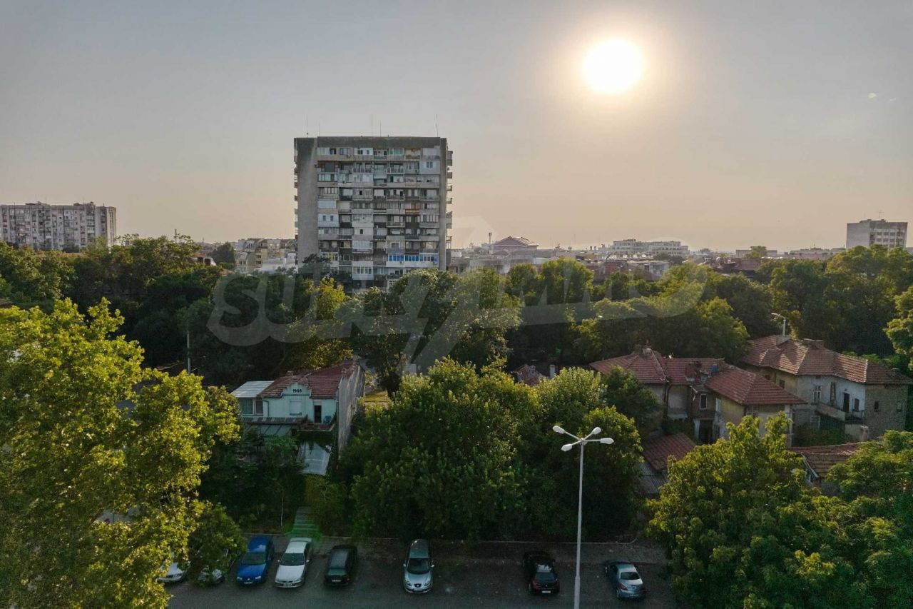 Appartement en Roussé, Bulgarie, 129.91 m2 - image 1