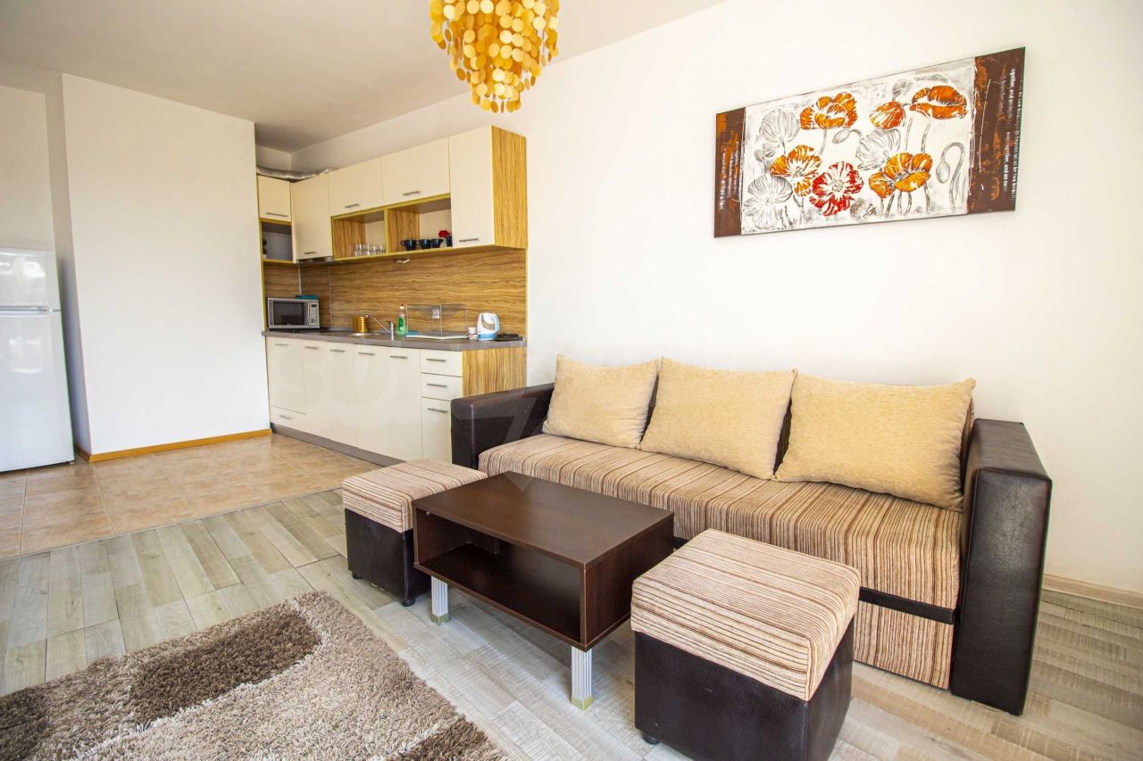 Apartment in Tsarevo, Bulgaria, 76.43 sq.m - picture 1