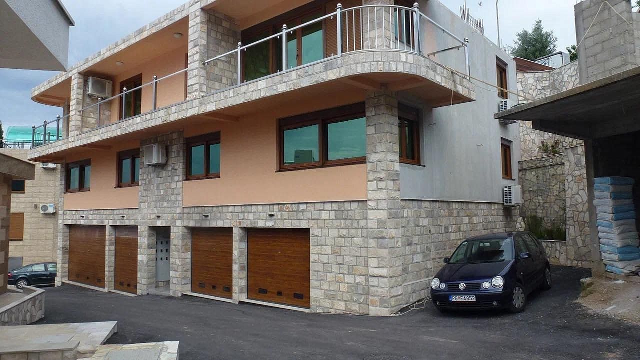 Haus in Becici, Montenegro, 314 m2 - Foto 1