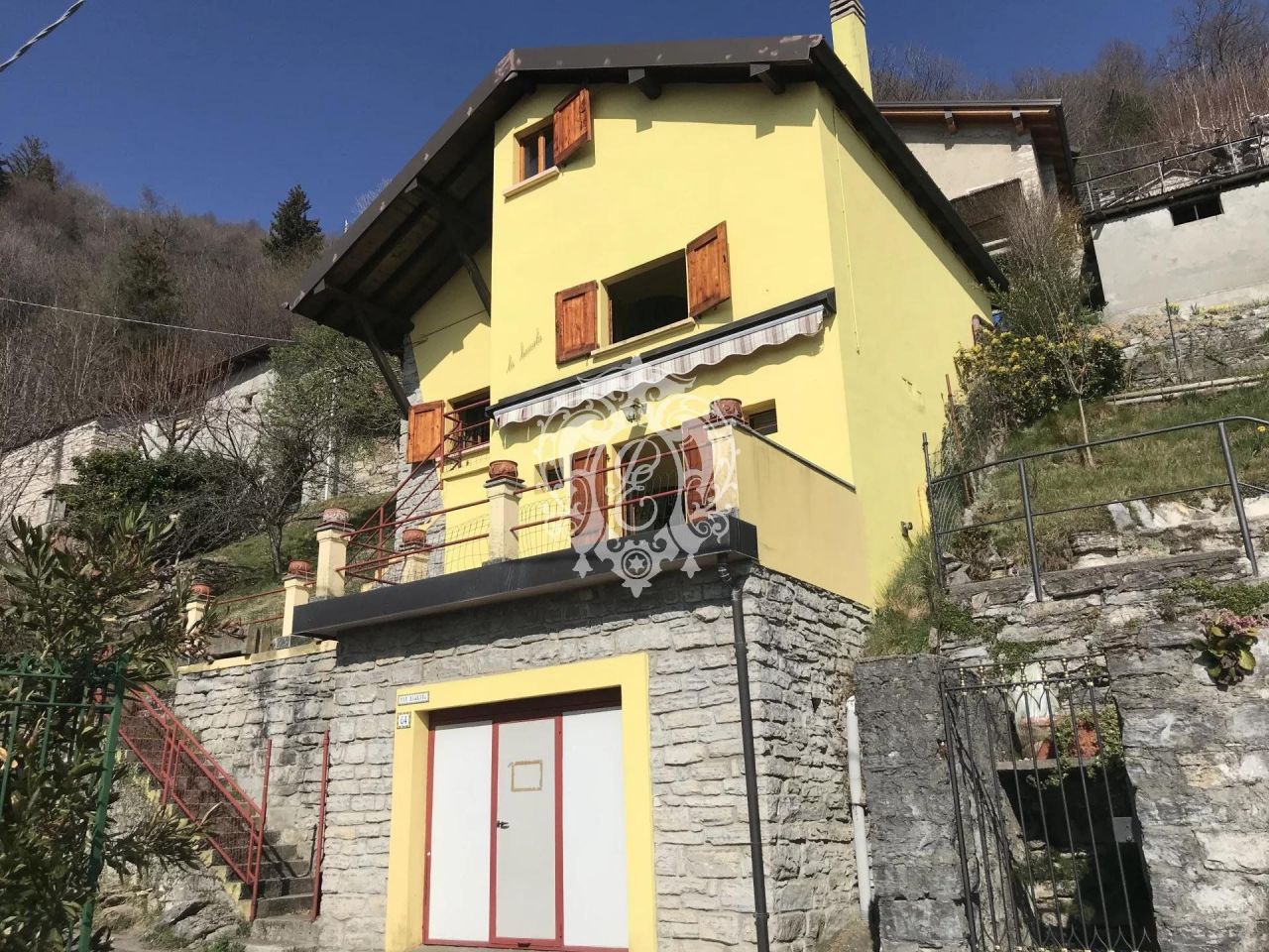 House in Cernobbio, Italy, 130 sq.m - picture 1