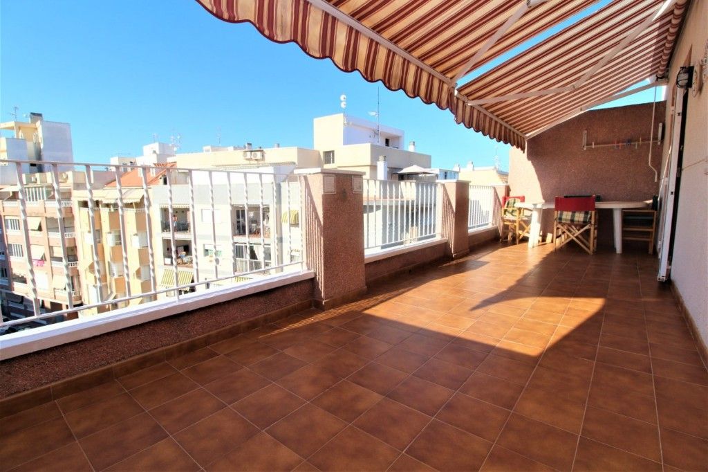 Penthouse in Torrevieja, Spain, 60 sq.m - picture 1
