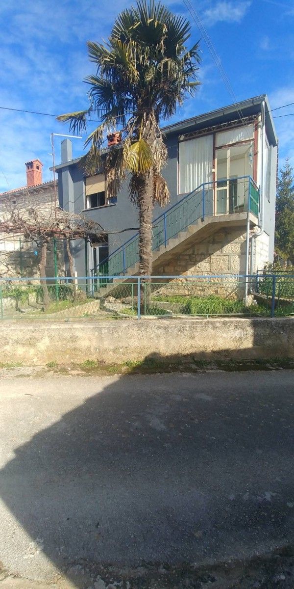 House in Svetvincenat, Croatia, 150 sq.m - picture 1