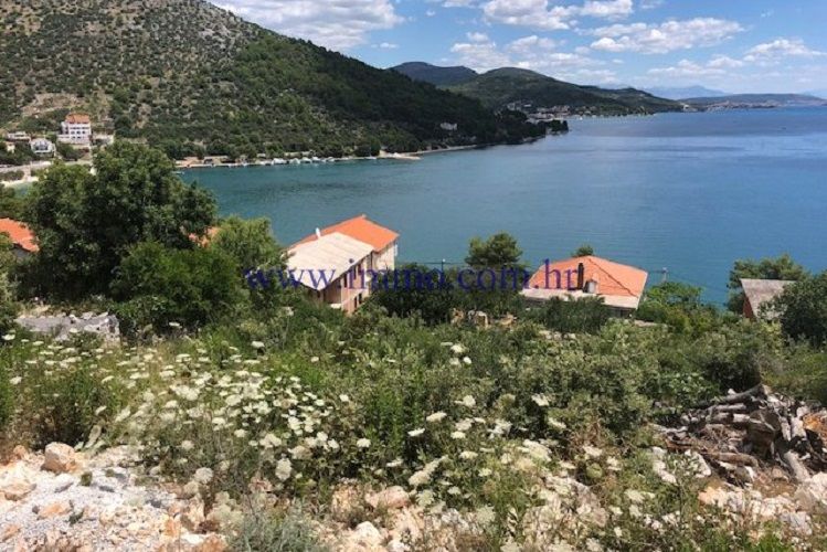 Land in Trogir, Croatia, 420 sq.m - picture 1