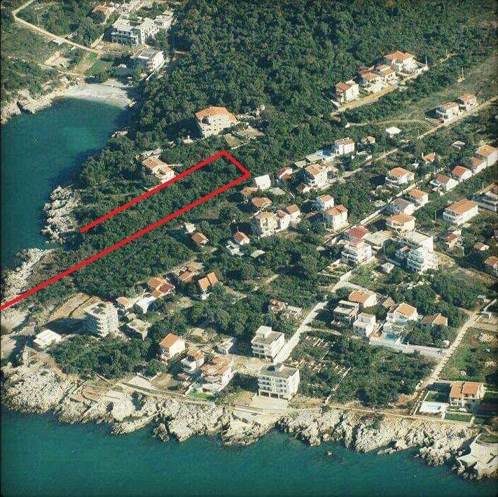 Land in Utjeha, Montenegro, 4 004 sq.m - picture 1