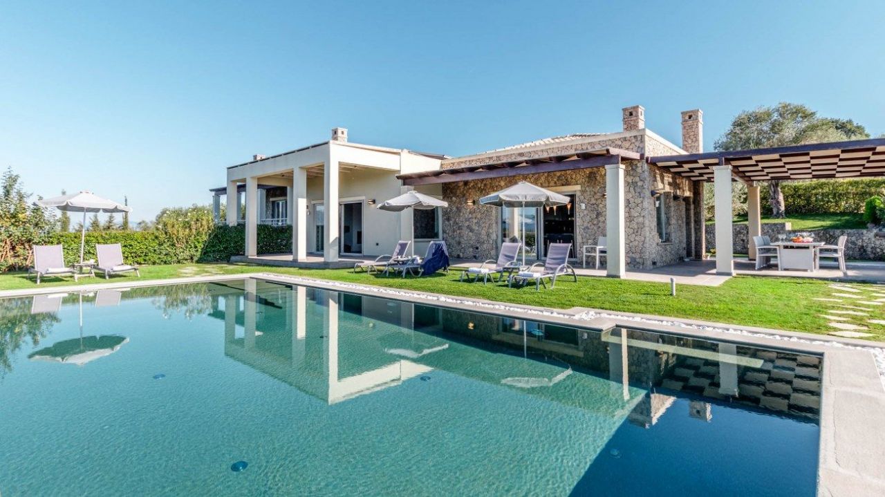 Villa on Corfu, Greece, 431 sq.m - picture 1