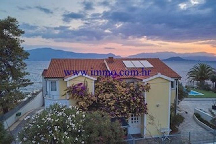 Villa en Trogir, Croacia, 250 m2 - imagen 1