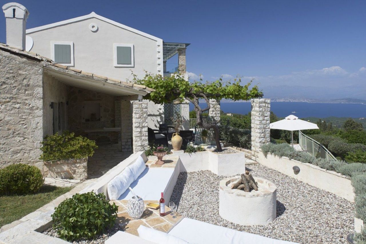 Villa on Corfu, Greece, 110 sq.m - picture 1