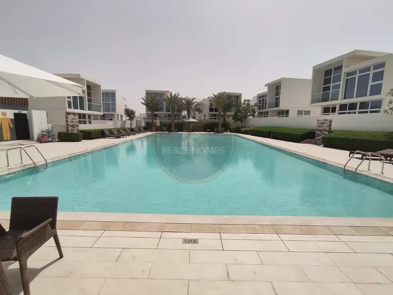 Villa en Dubái, EAU, 205 m2 - imagen 1