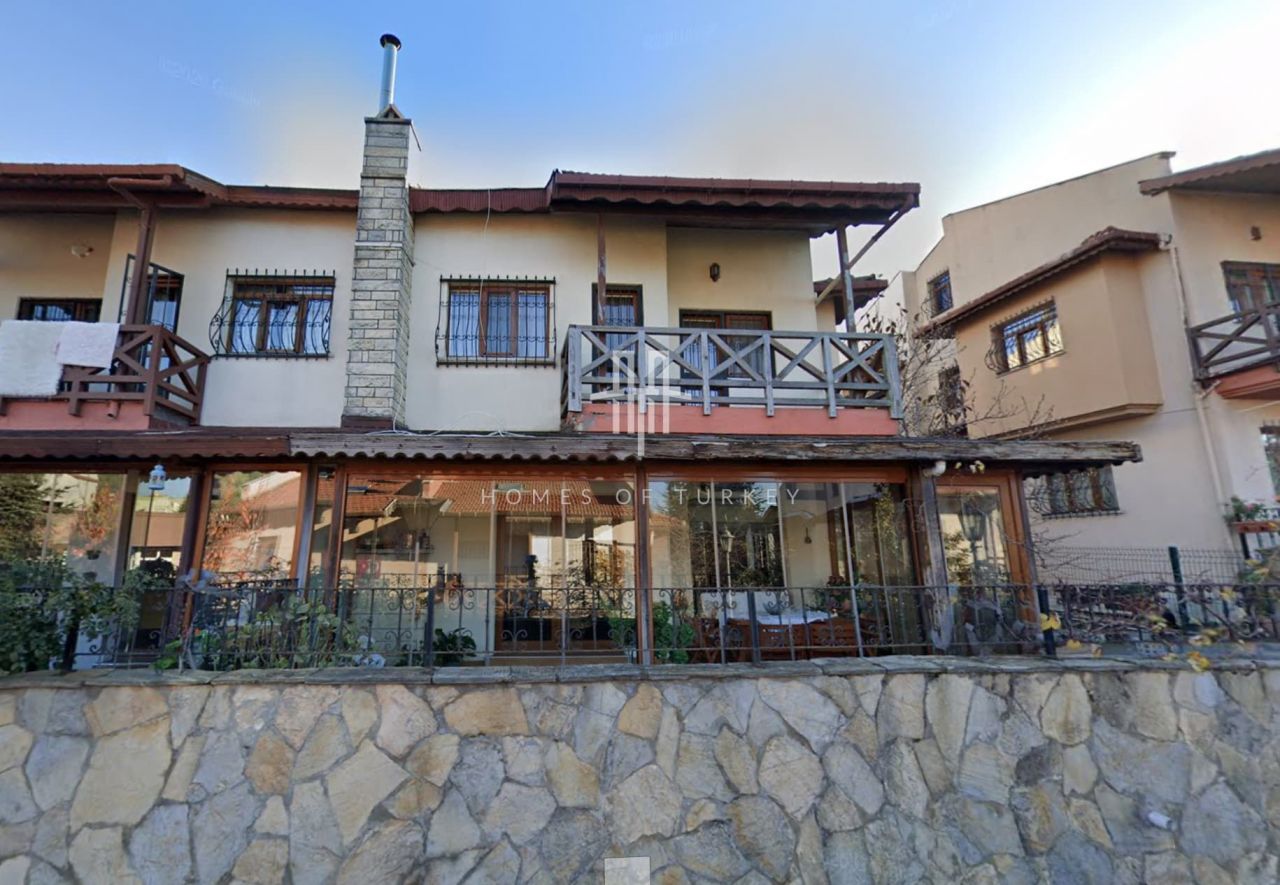 Villa in Kartal, Türkei, 350 m2 - Foto 1