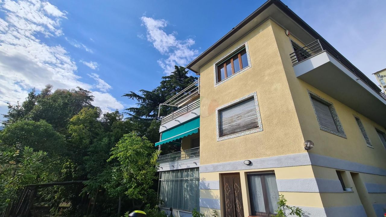 Villa in San Remo, Italy, 178 sq.m - picture 1