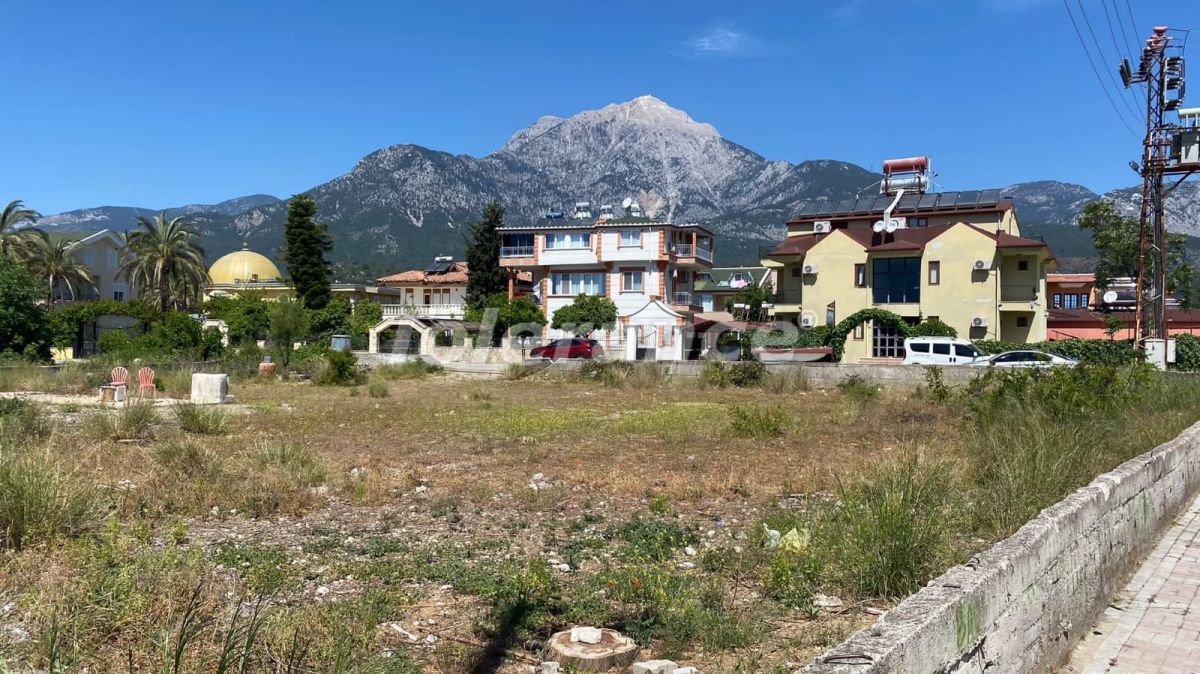 Land in Kemer, Turkey, 1 219 sq.m - picture 1