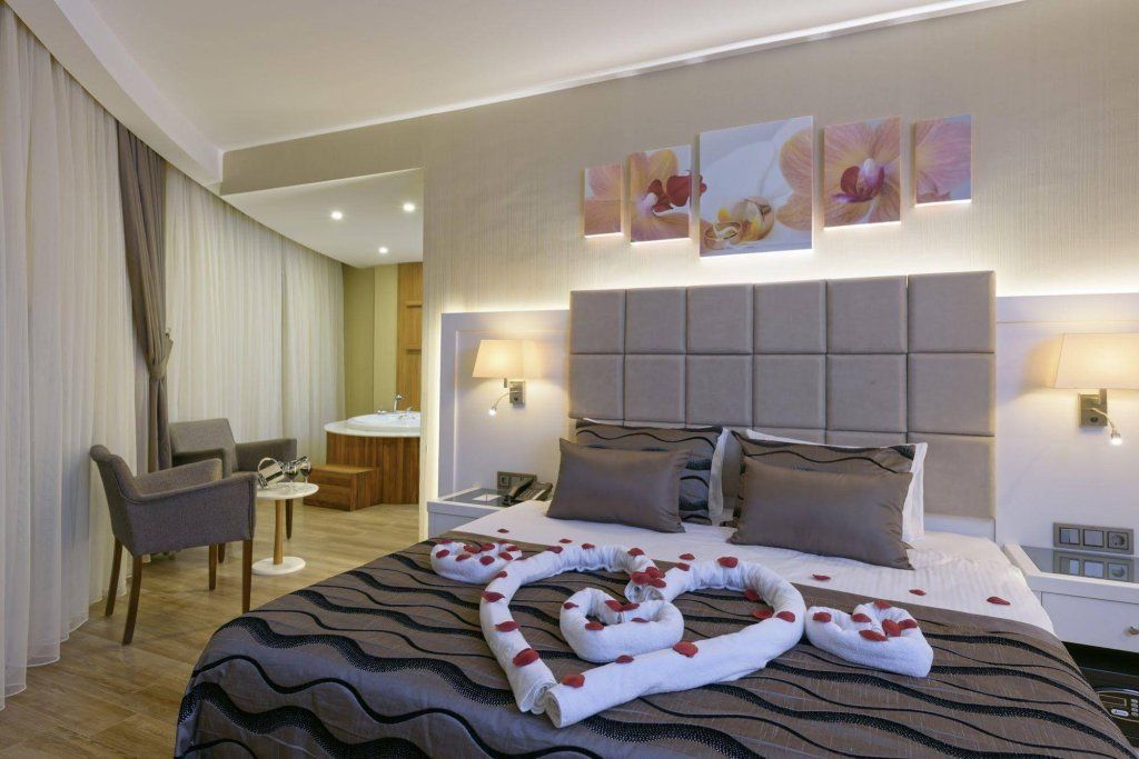 Hotel en Alanya, Turquia, 6 500 m2 - imagen 1