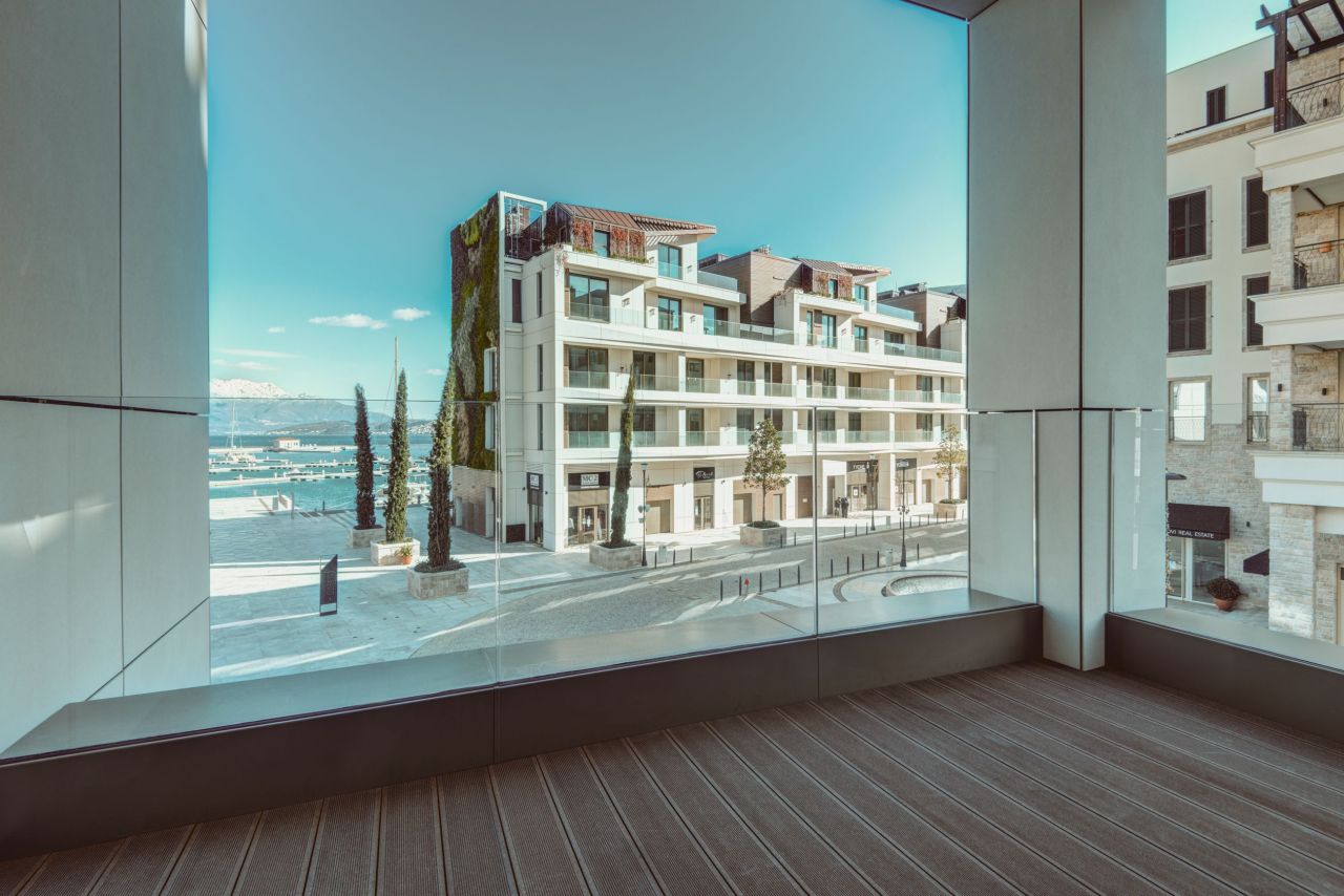 Apartamento en Herceg-Novi, Montenegro, 79 m2 - imagen 1