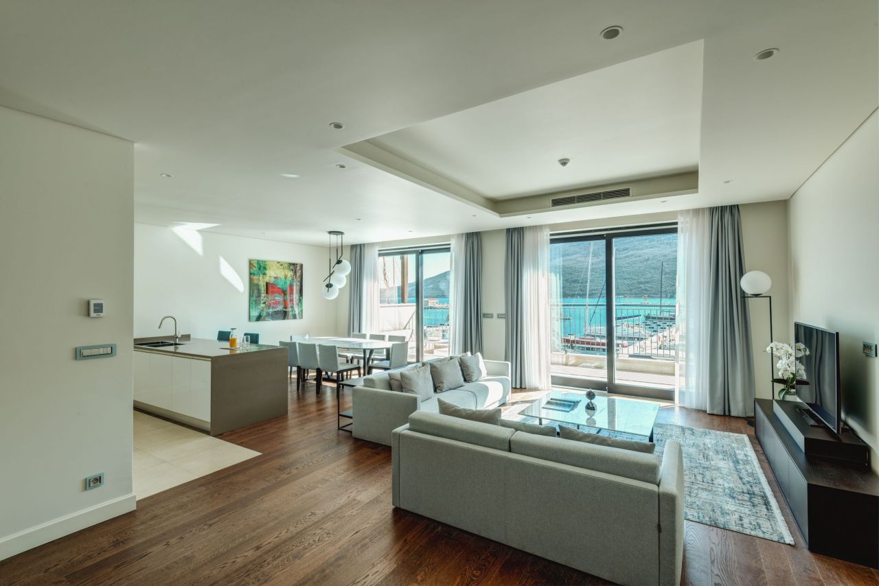 Apartment in Herceg-Novi, Montenegro, 224 m2 - Foto 1
