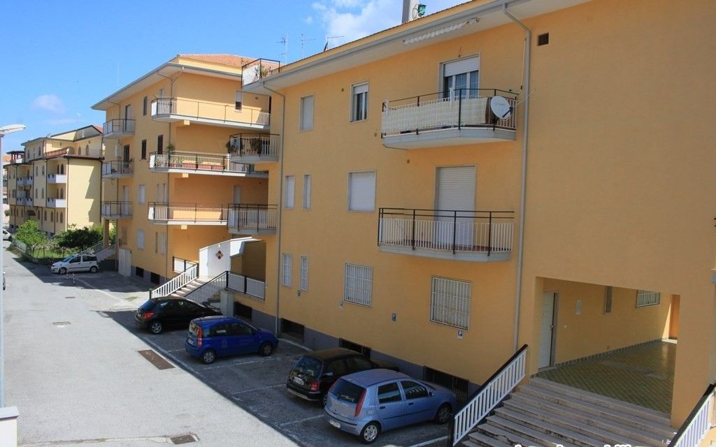 Flat in Scalea, Italy, 77 sq.m - picture 1