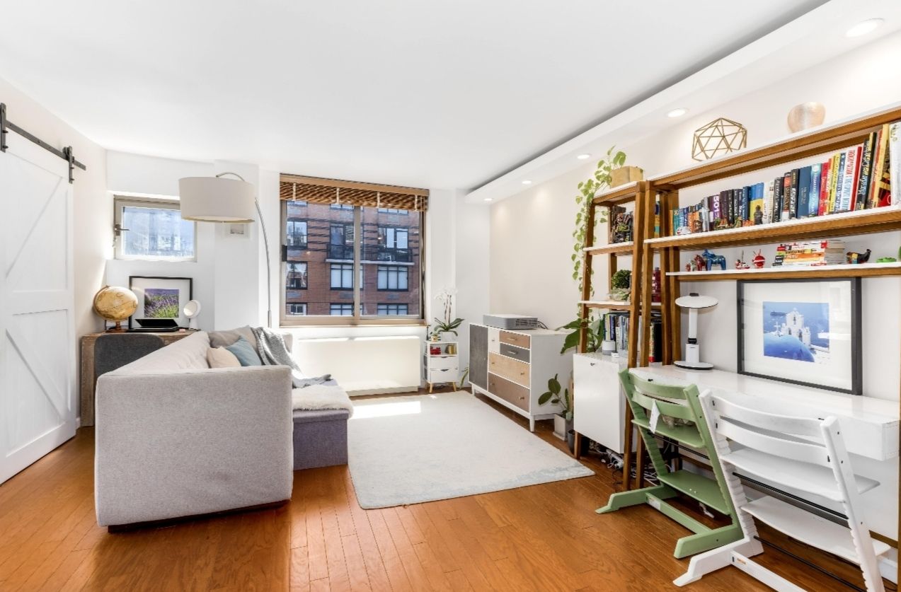 Flat in New York City, USA, 71.4 sq.m - picture 1