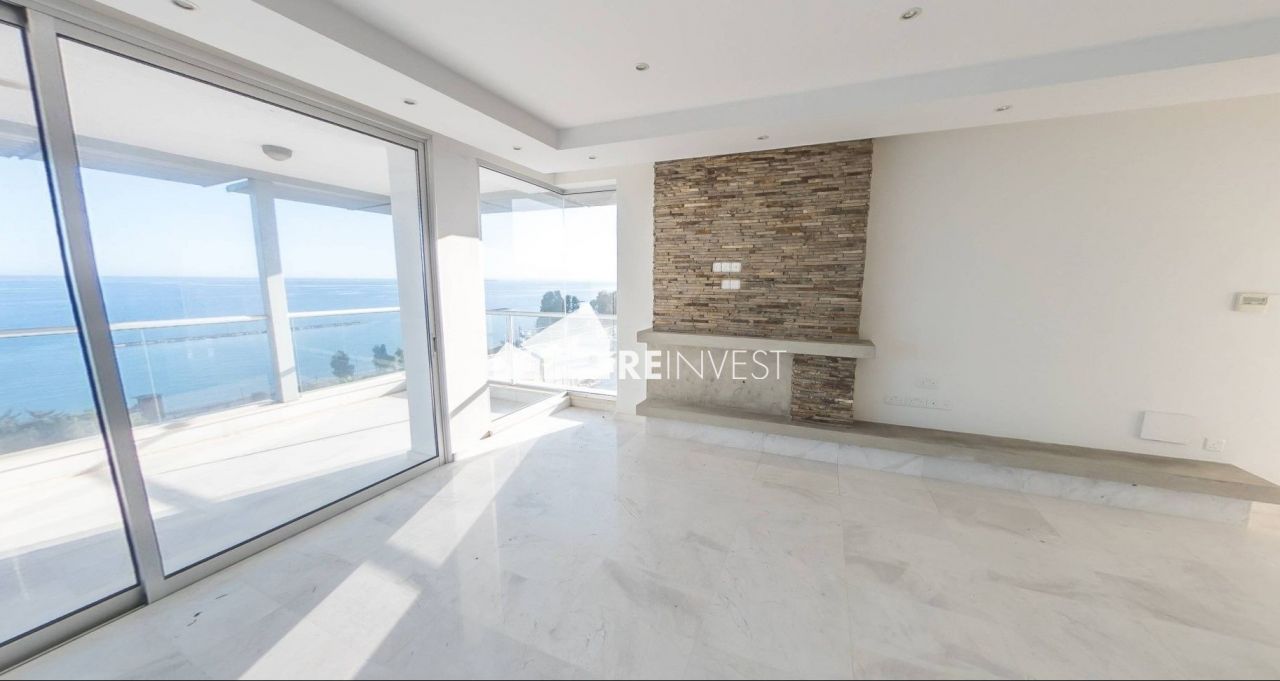 Apartment in Limassol, Cyprus, 221 sq.m - picture 1