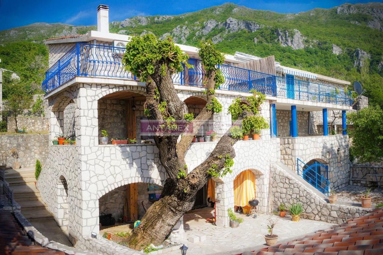 Villa Kulyache, Montenegro, 120 m2 - Foto 1