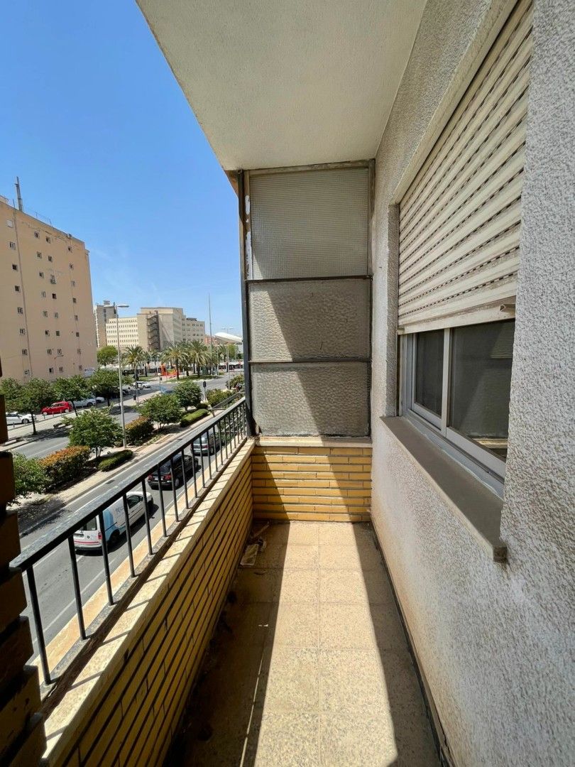 Appartement à Alicante, Espagne, 90 m2 - image 1