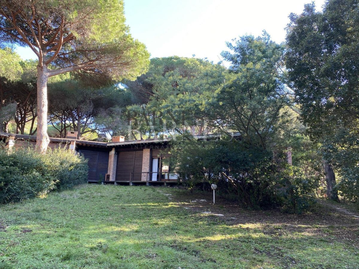 House in Castiglione della Pescaia, Italy, 199 sq.m - picture 1