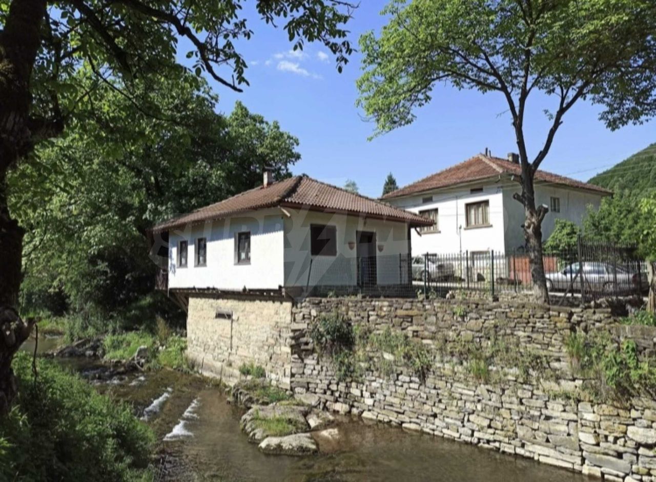 Maison Cherni Vit, Bulgarie, 70 m2 - image 1