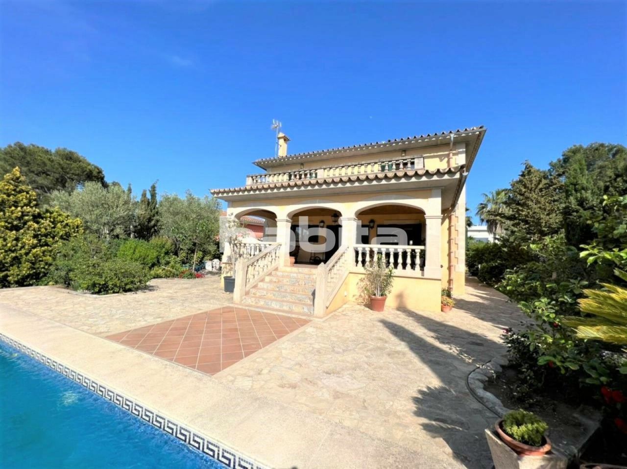 House in Calvia, Spain, 230 sq.m - picture 1