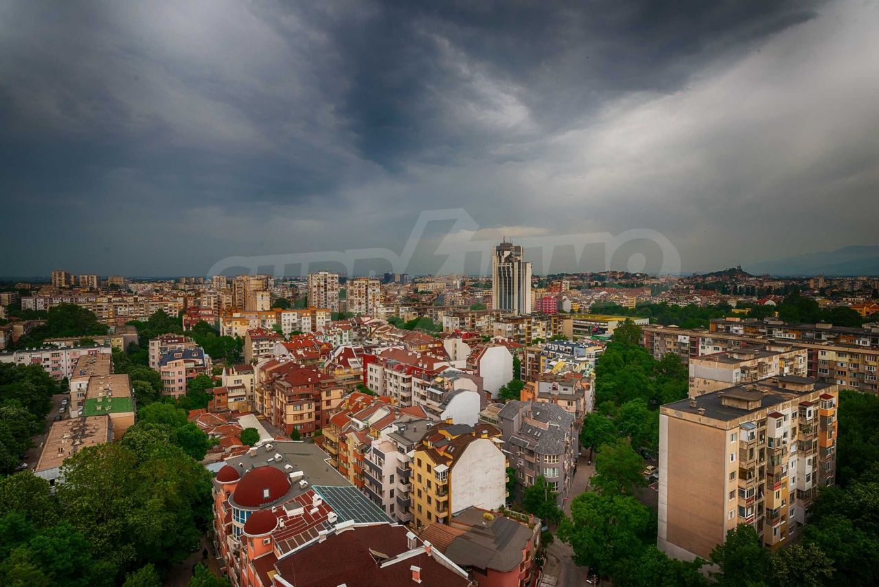 Apartment in Plovdiv, Bulgaria, 130 sq.m - picture 1