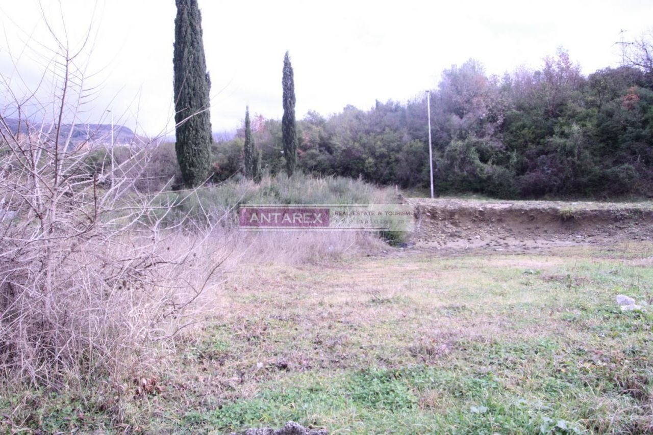 Land in Igalo, Montenegro, 326 sq.m - picture 1