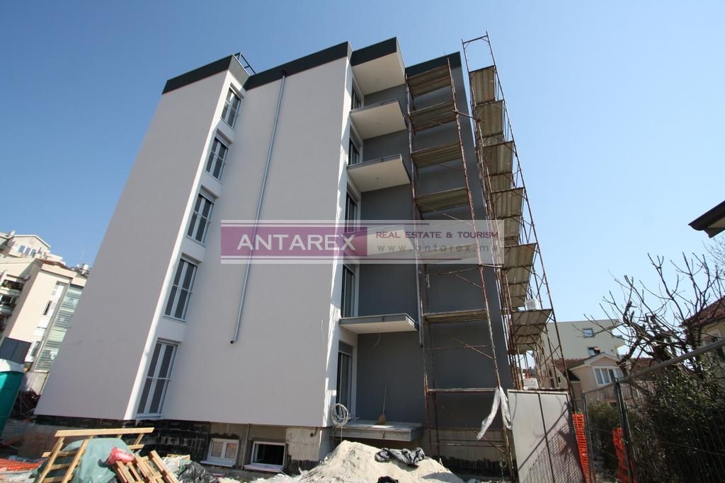 Apartment in Tivat, Montenegro, 89 sq.m - picture 1