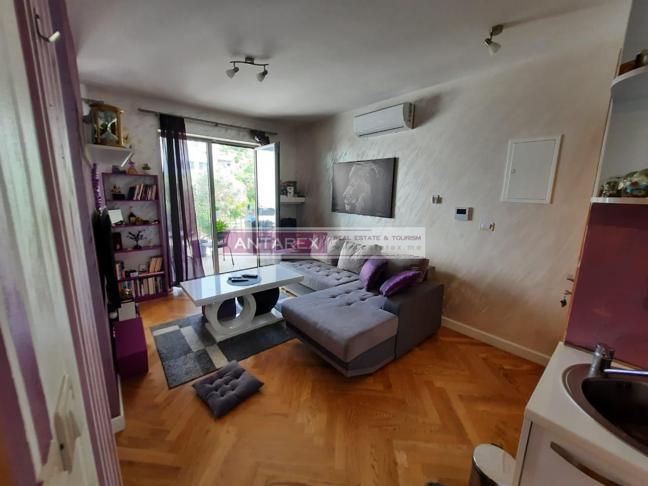 Apartment in Dobrota, Montenegro, 38 sq.m - picture 1