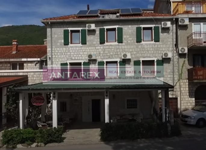 Commercial property in Denovici, Montenegro, 430 sq.m - picture 1