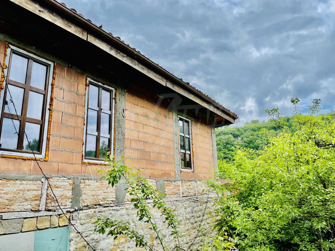 Haus in Velko Tarnovo, Bulgarien, 600 m2 - Foto 1