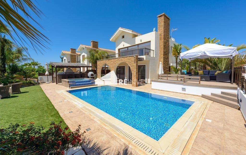 Casa en Agia Napa, Chipre, 245 m2 - imagen 1