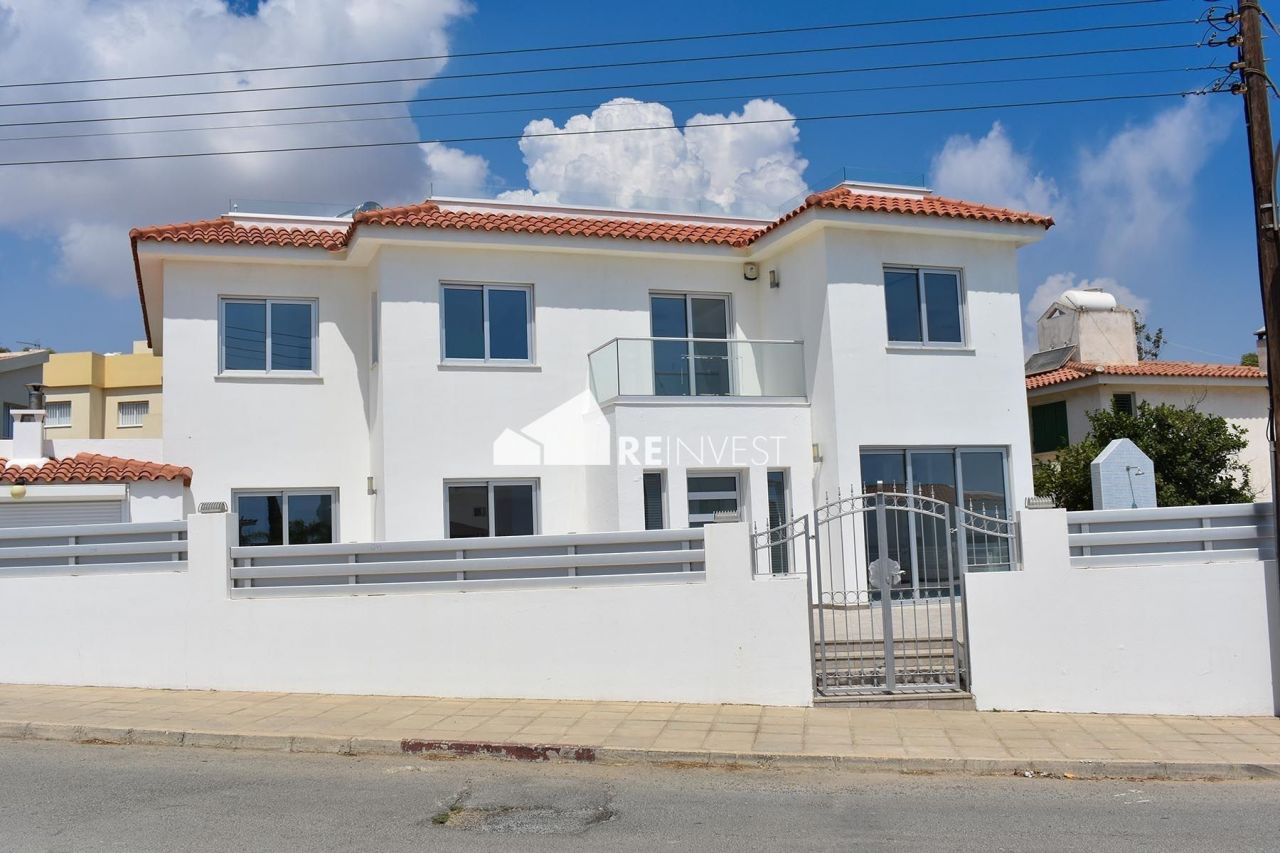 House in Protaras, Cyprus, 235 sq.m - picture 1
