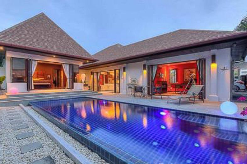 Villa on Phuket Island, Thailand, 390 sq.m - picture 1