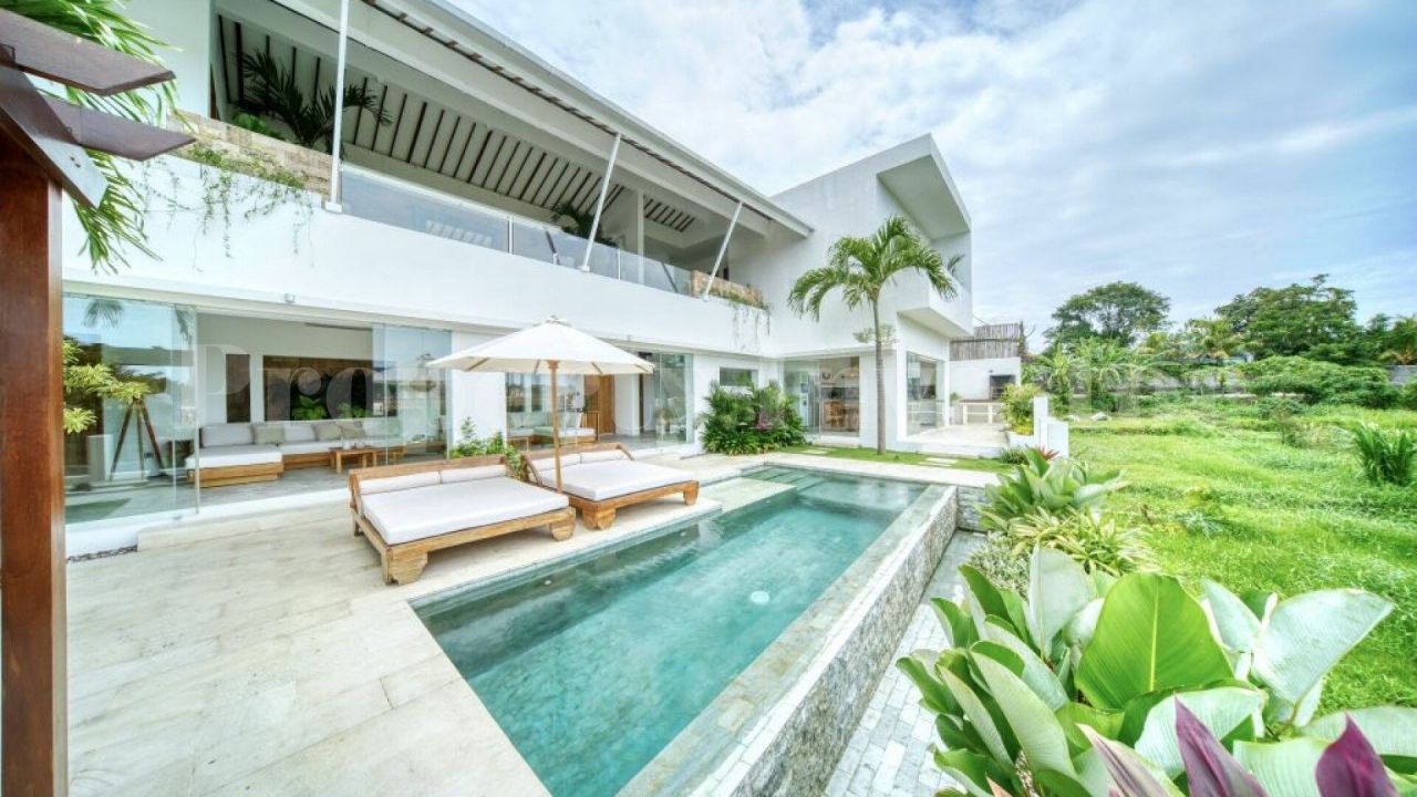 Villa en Canggu, Indonesia, 145 m2 - imagen 1