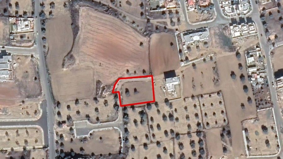 Terreno en Nicosia, Chipre, 2 221 m2 - imagen 1