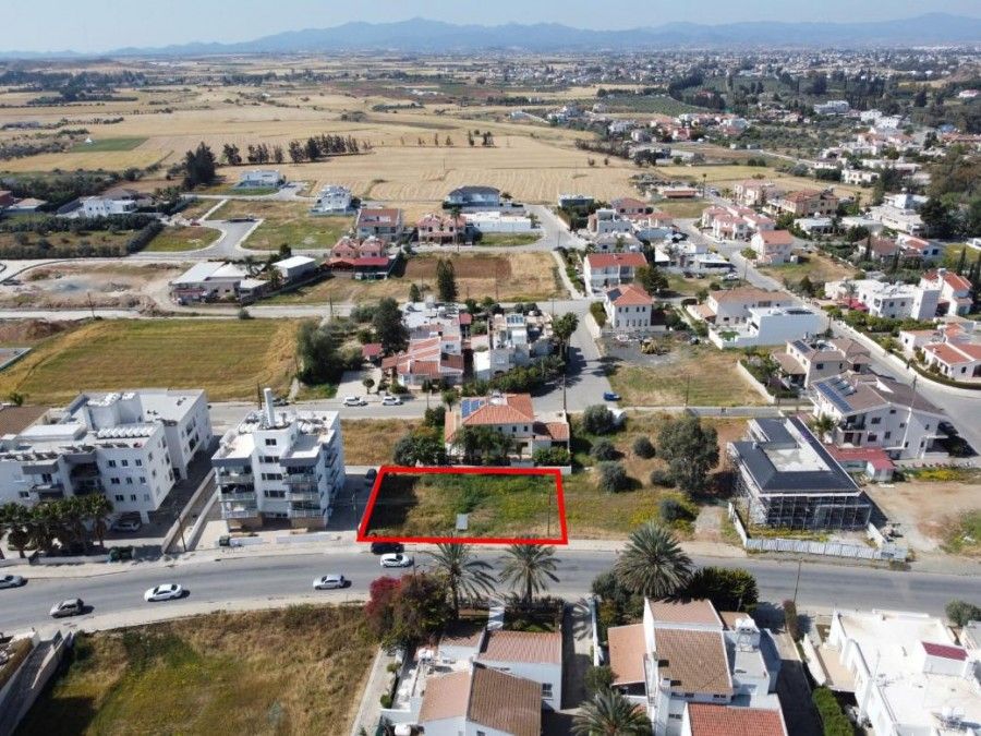 Land in Nicosia, Cyprus, 517 sq.m - picture 1